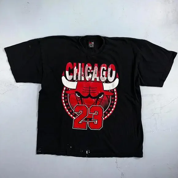 VTG 90s Chicago Bulls 23 Spellout Skyline T Shirt Pro Tag 3XL Jordan USA NBA - Picture 1 of 11